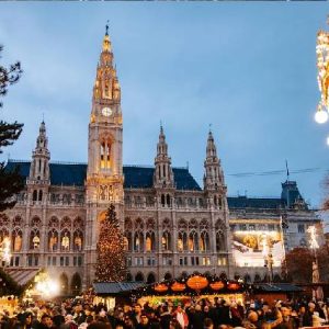 CHRISTMAS IN VIENNA, in the rhythm of a waltz